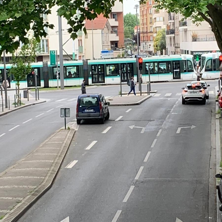 Hotel La Defense Bois-Colombes Buitenkant foto