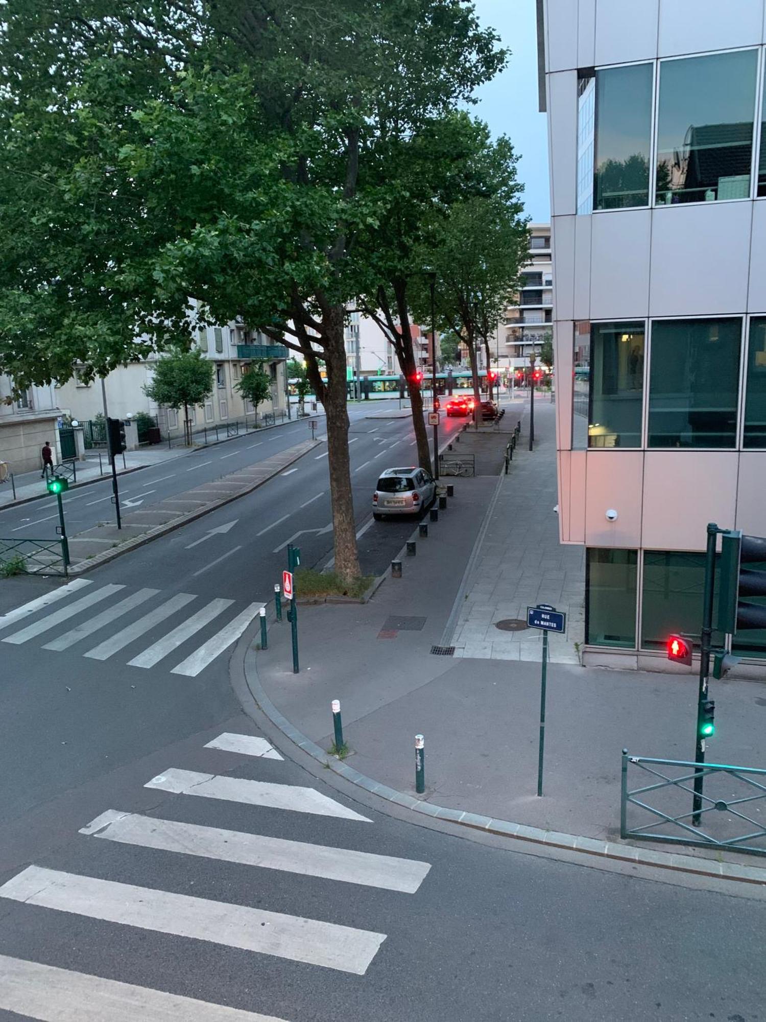 Hotel La Defense Bois-Colombes Buitenkant foto